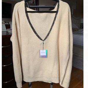 Oversized sweater lace trim